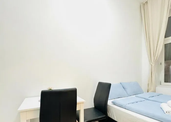 Spacious 5br Living Near Atzgersdorf Station * Вена